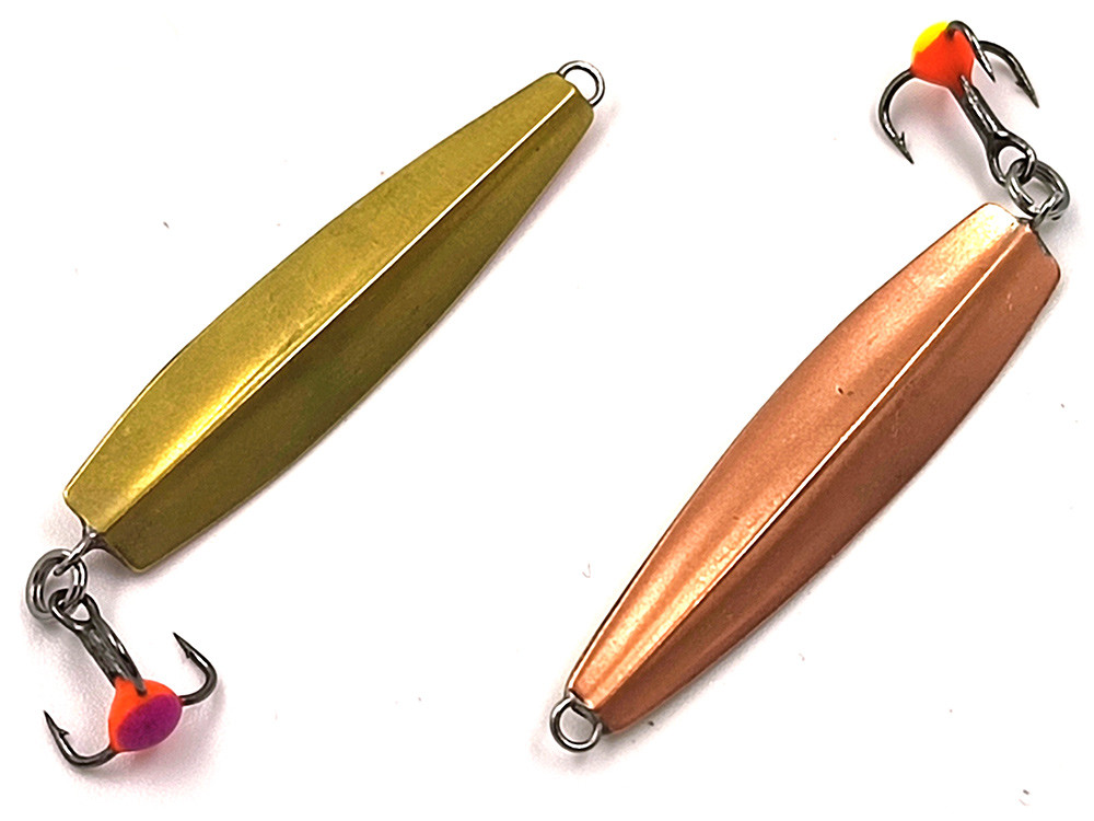 Фотография Зимняя блесна Лаврушка 35мм медь-латунь