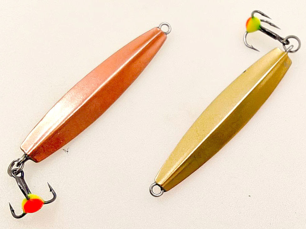 Фотография Зимняя блесна Лаврушка 45мм подвес медь-латунь